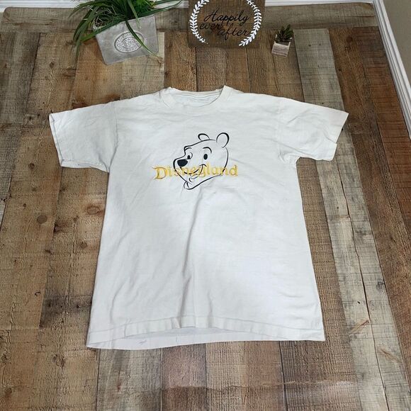 Vintage Disneyland Winnie the Pooh embroidered tshirt - Picture 3 of 10